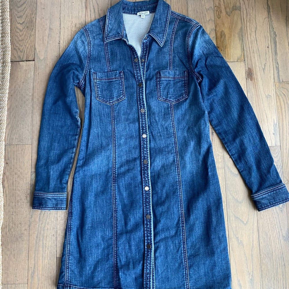 Long sleeved jean button down dress size small -by Splended